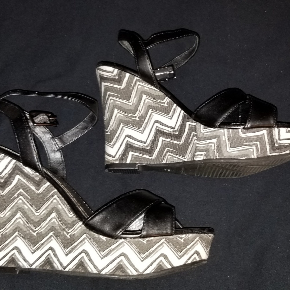 American Eagle Espadrilles wedges, sz5.5